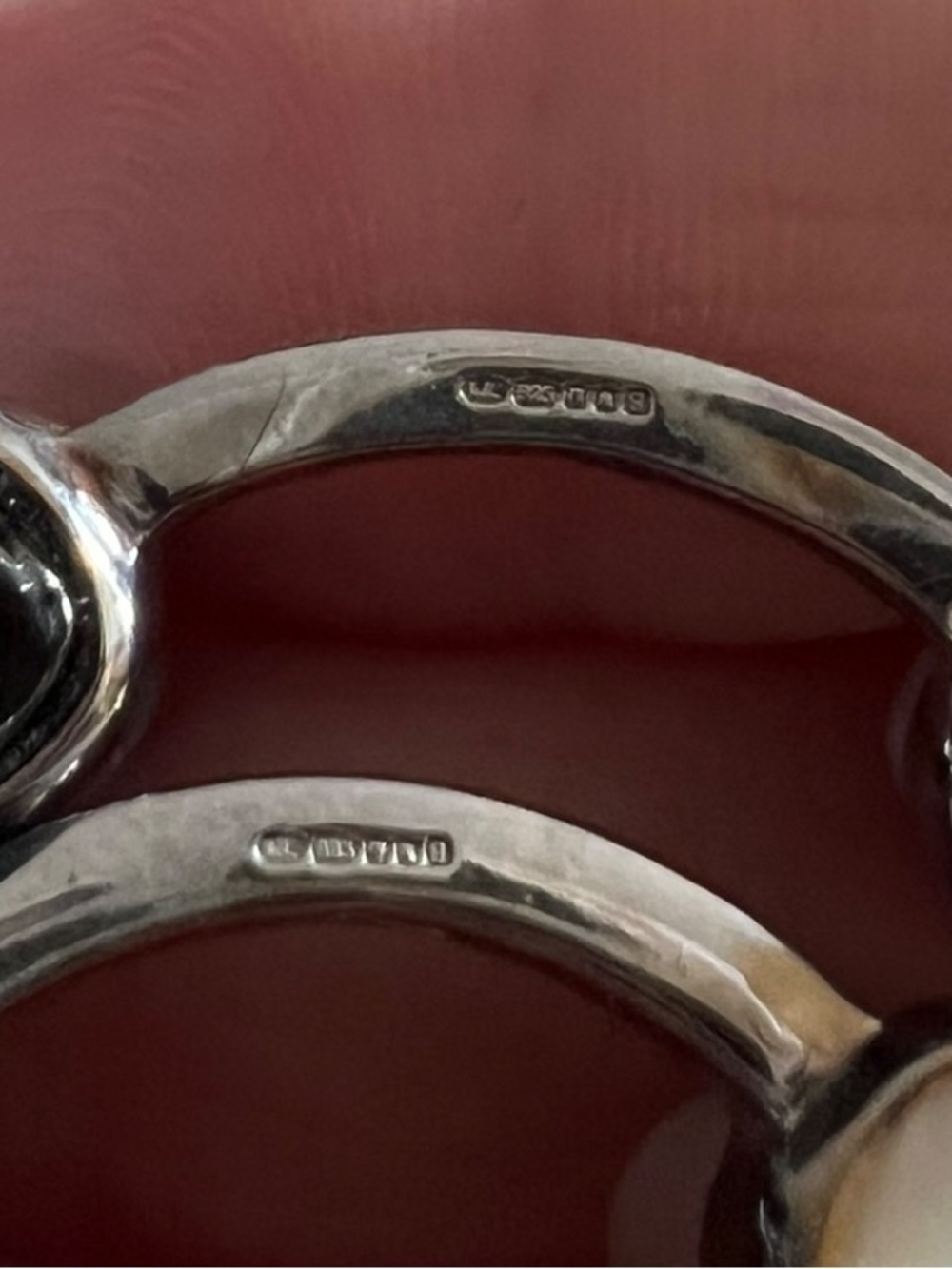 Links of London Sterling Silver Cufflinks Set - Onyx & Mother of Pearls - Picture 9 of 9